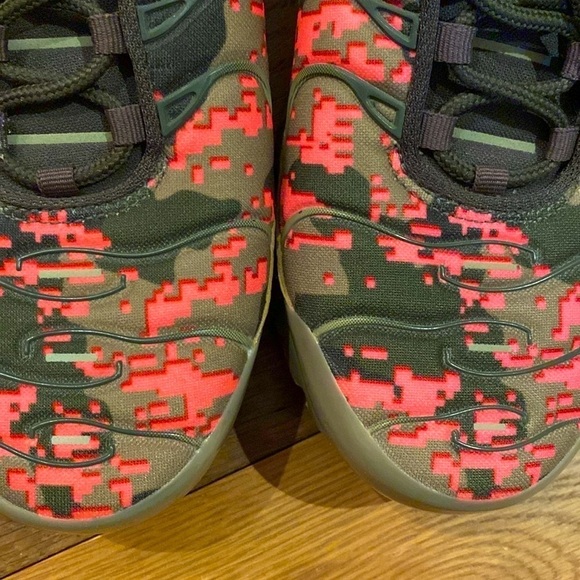 Nike Air Max Plus TN Digi Camo Olive Neitral Green Pink Sneakers Size 8.5 - Picture 9 of 12